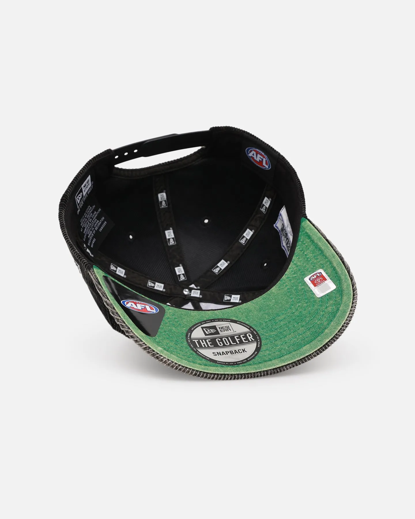 New Era GWS Giants 'Washed Corduroy' Pre-Curved Golfer Snapback Black/Kelly Green