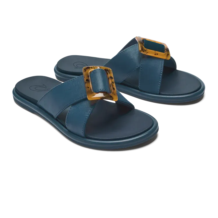 Olukai's Women's La'i Slide Blue